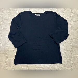 Women’s Petite Medium Black 100% Acrylic EXCLUSIVELY MISOOK Cuffed Sleeve Top